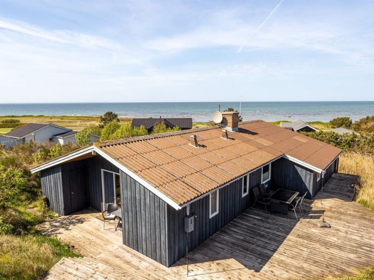 "Frender" - 150m from the sea | Boeken bij Flickmyhouse