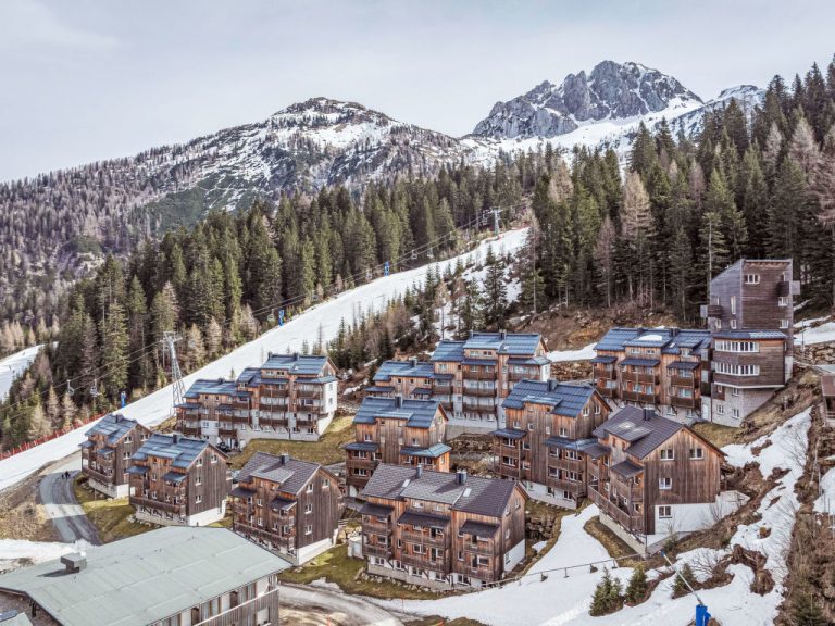 mit 4 Schlafzimmern | Boeken bij Flickmyhouse