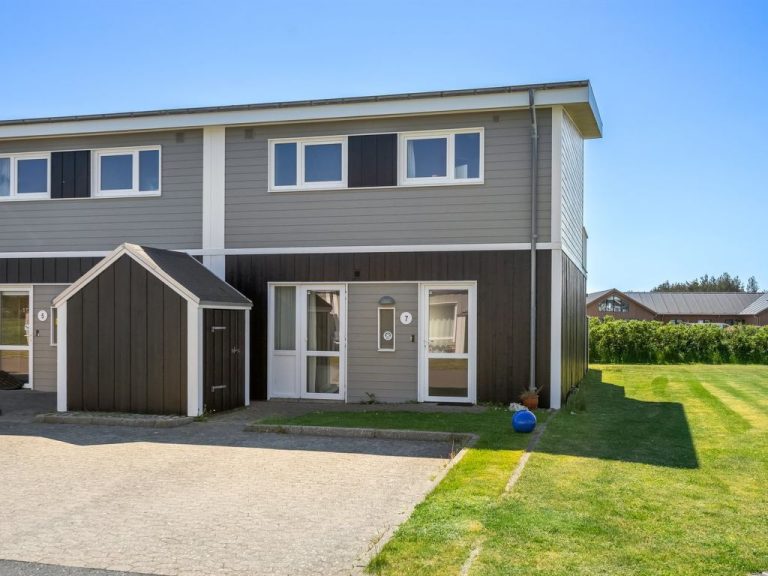 "Molti" - 750m from the sea | Boeken bij Flickmyhouse