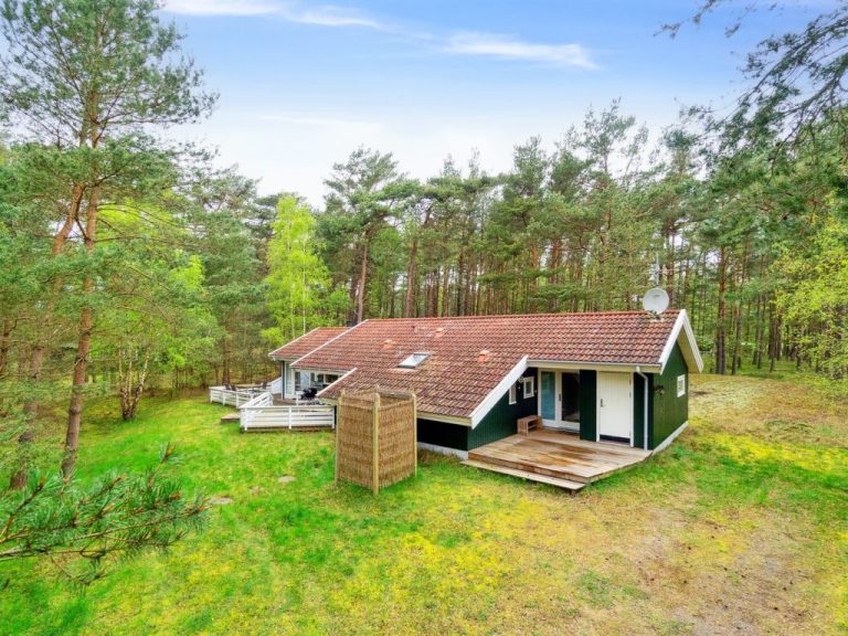 "Tilje" - 500m from the sea | Boeken bij Flickmyhouse