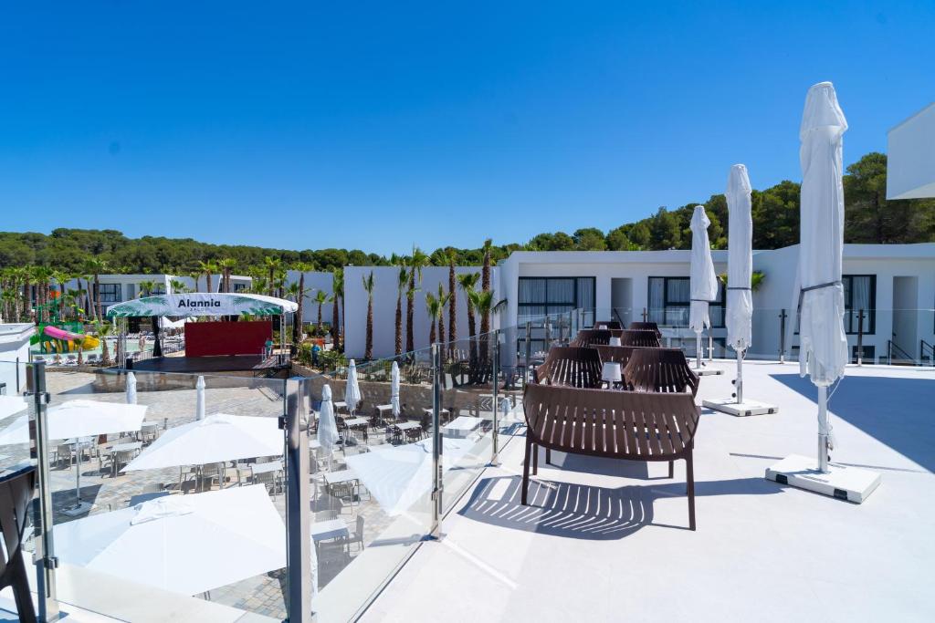 LiggingAlannia Salou ligt in Salou