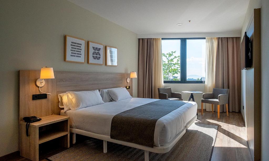 LiggingDit hotel ligt in de woonwijk Castellarnau in het stadje Sabadell