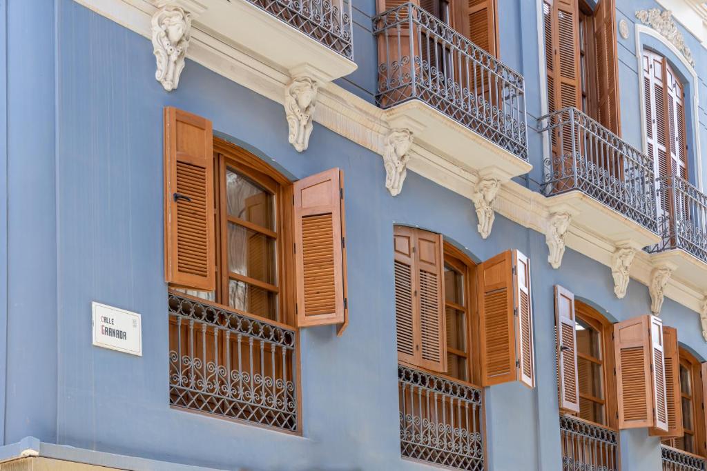 LiggingApartamentos Líbere Málaga Teatro Romano ligt in het hart van het historische centrum van Málaga