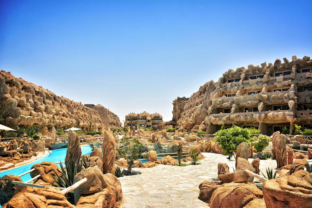 Adults Only (16+)LiggingCaves Beach Resort ligt direct aan een privéstrand aan de kust van Hurghada