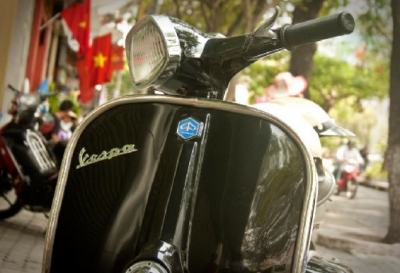Street food tour Saigon per Vespa