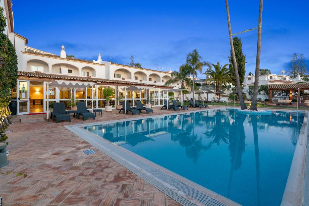 Adults OnlyLiggingHet hotel de charme bevindt zich in Albufeira