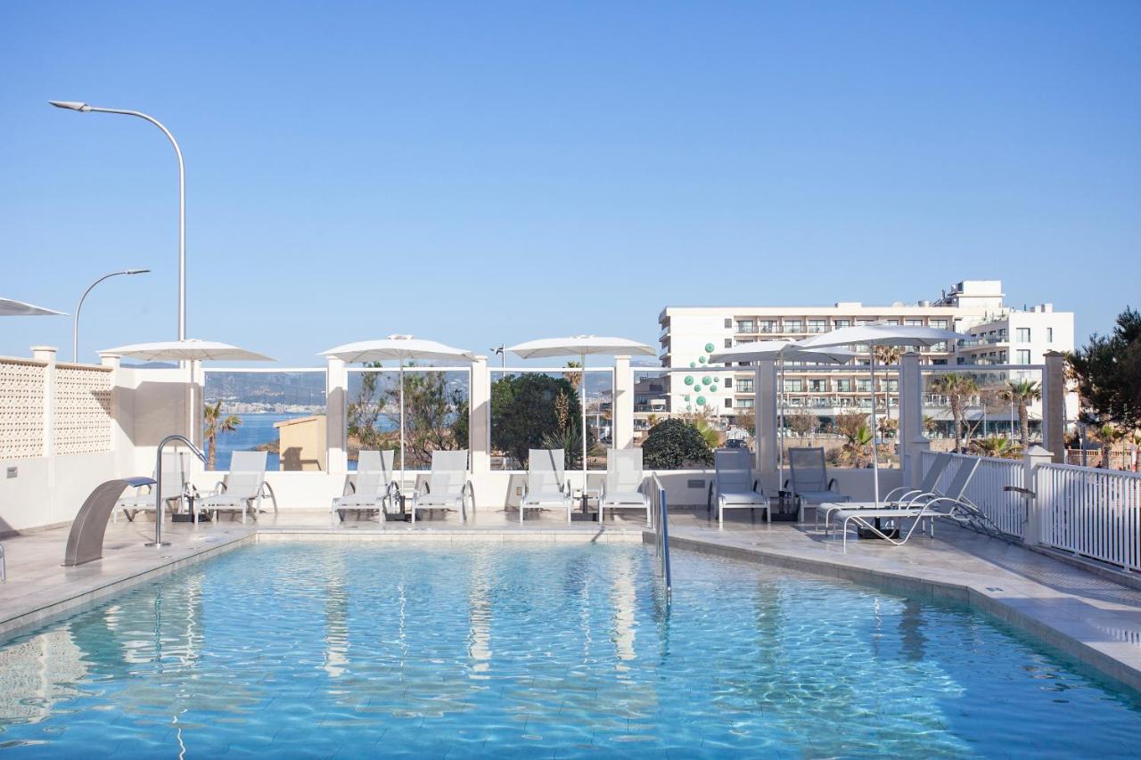 LiggingHotel BQ Apolo ligt op slechts 150 meter van het strand van Can Pastilla