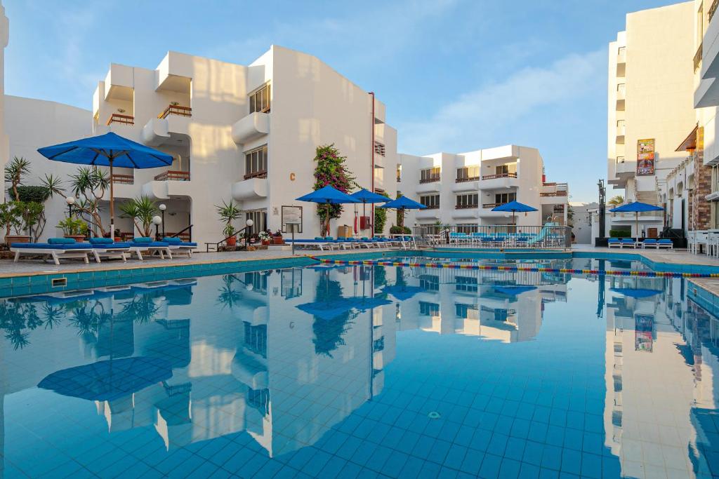 LiggingMarlin Inn Azur Resort ligt direct aan een privé zandstrand in Hurghada