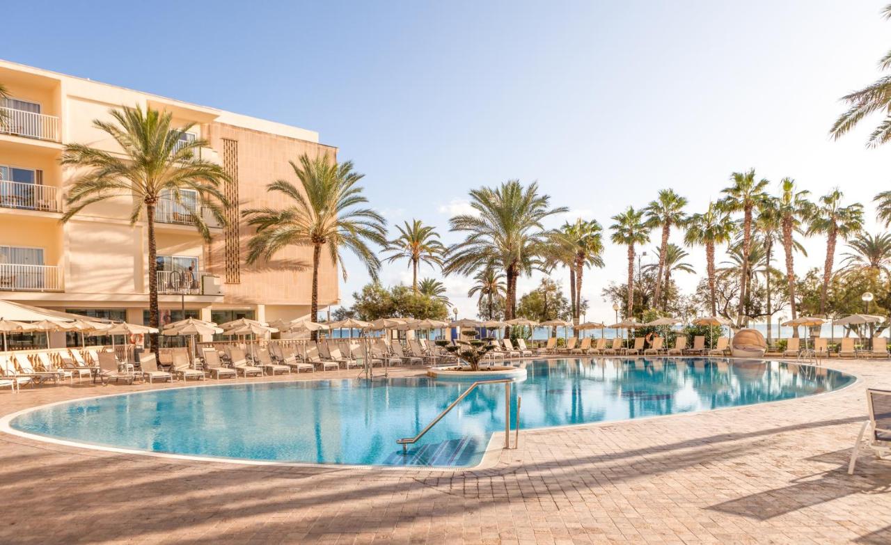 LiggingCM Castell de Mar bevindt zich direct aan het zandstrand van Cala Millor aan de oostkust van Mallorca