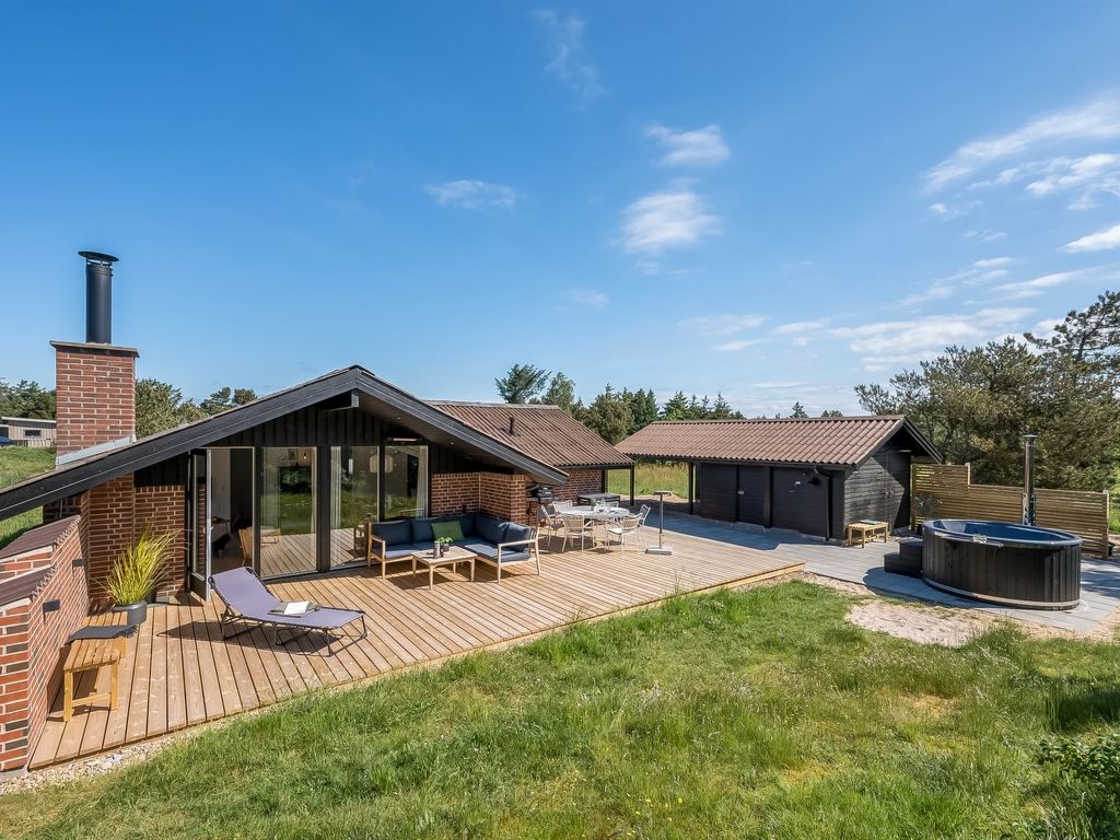 "Tilda" - 900m from the sea | Boeken bij Flickmyhouse