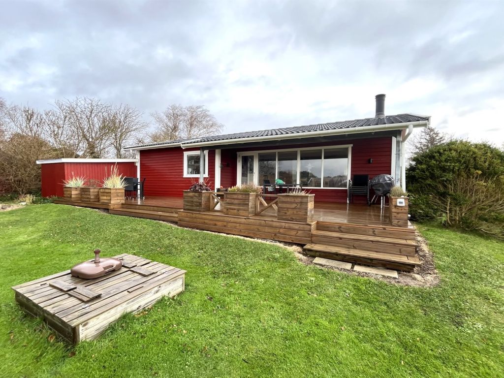 "Oskari" - 175m from the sea | Boeken bij Flickmyhouse