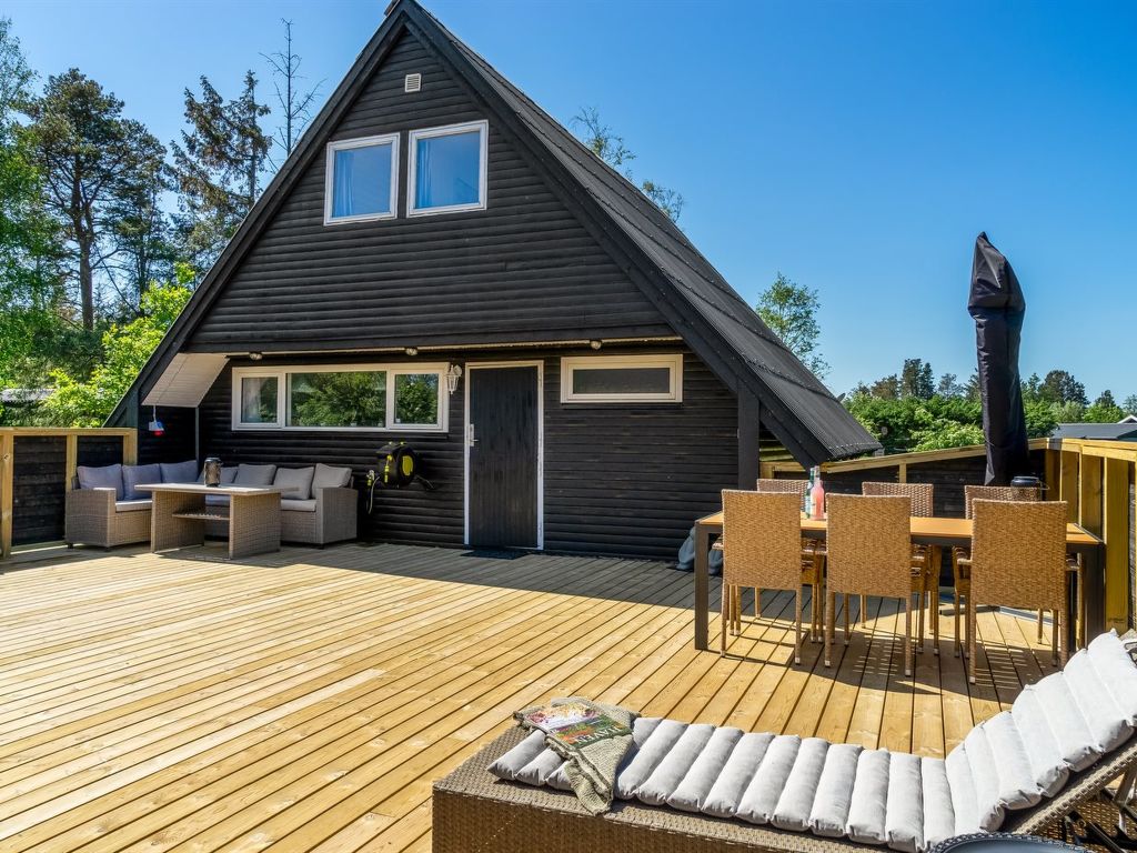 "Jace" - 900m from the sea | Boeken bij Flickmyhouse