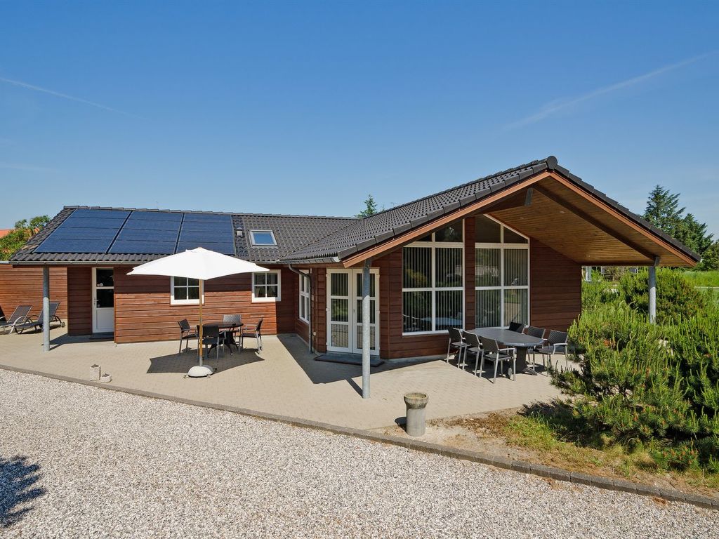 "Elli" - 700m from the sea | Boeken bij Flickmyhouse