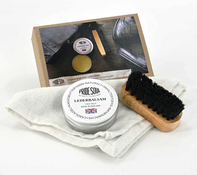 Geen Merk JU-44040 Leer Onderhoudsset Pride And Soul. Met Borstel