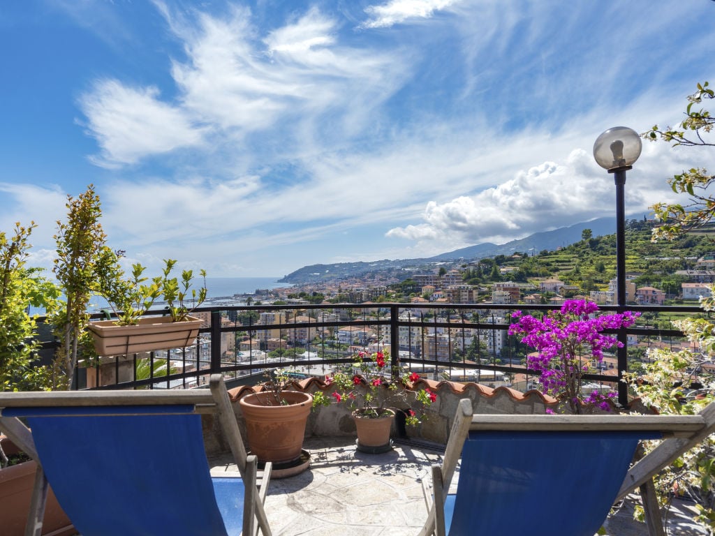 Villa Peiranze | Boeken bij Flickmyhouse