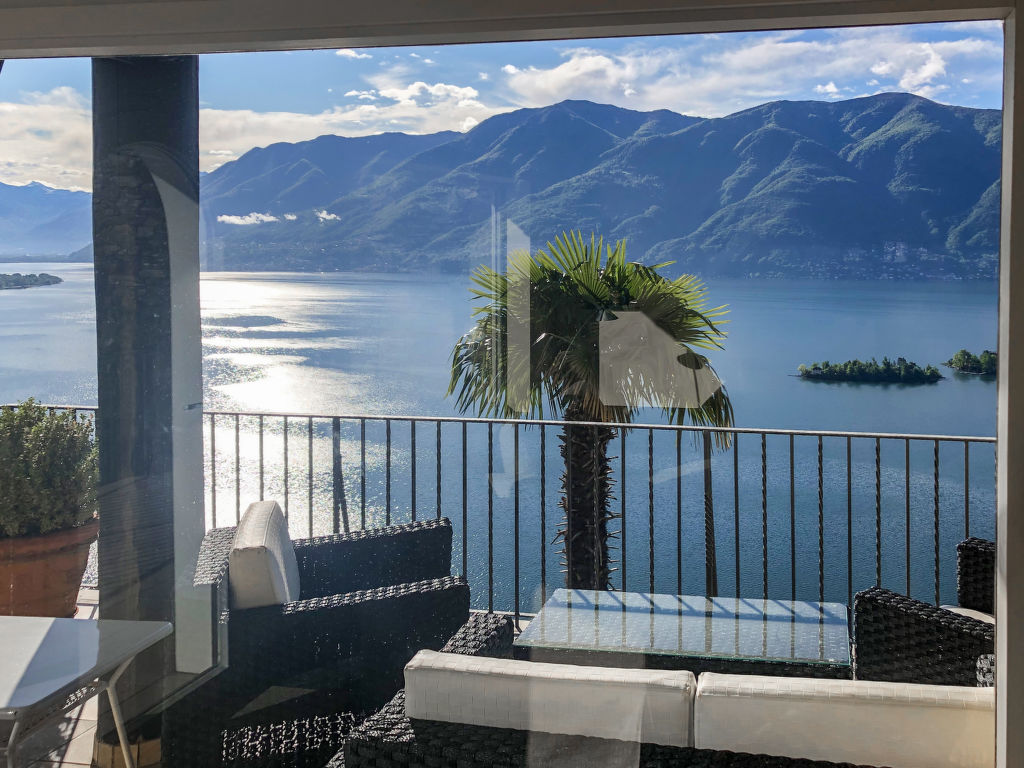 Panorama Lakeview Lago Maggiore | Boeken bij Flickmyhouse