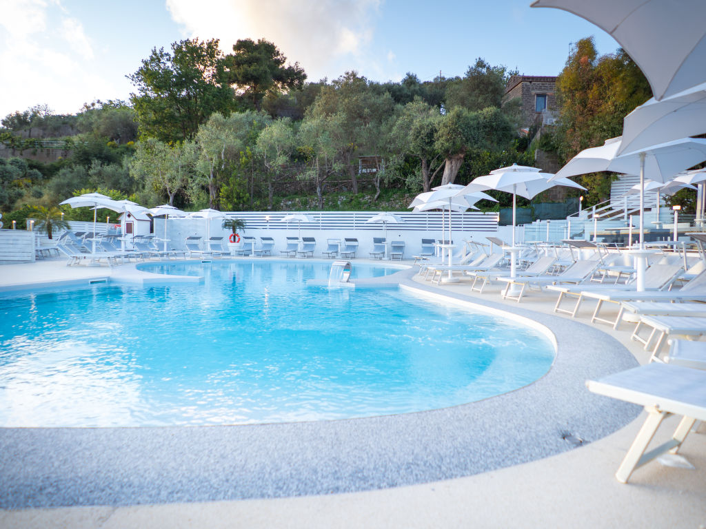 Freedom Relais Club | Boeken bij Flickmyhouse