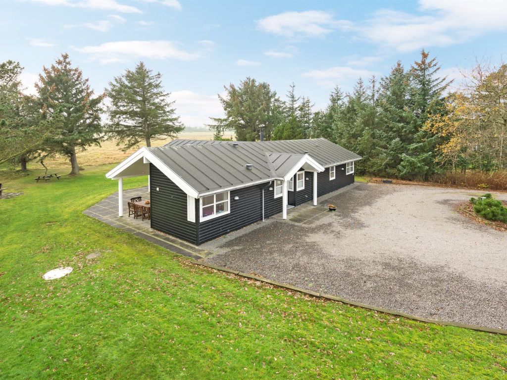 "Elga" - 1.8km from the sea | Boeken bij Flickmyhouse