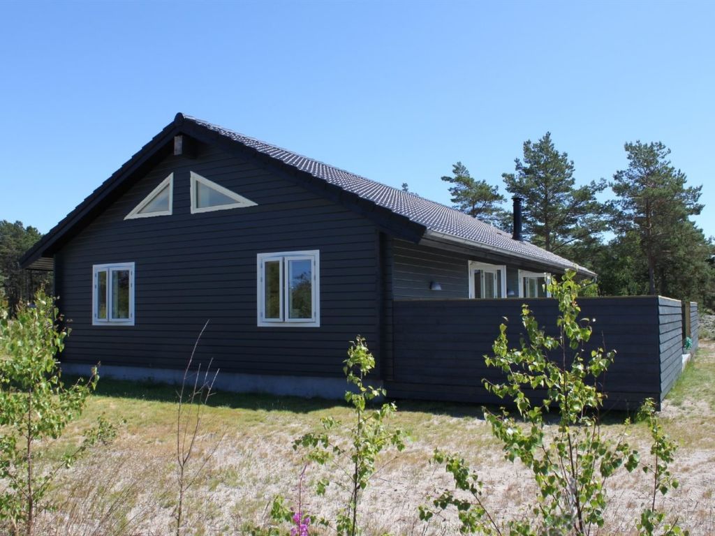 "Jurgis" - 300m from the sea | Boeken bij Flickmyhouse