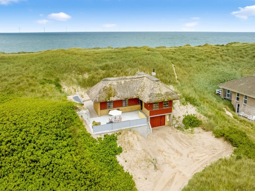 "Zora" - 100m from the sea | Boeken bij Flickmyhouse