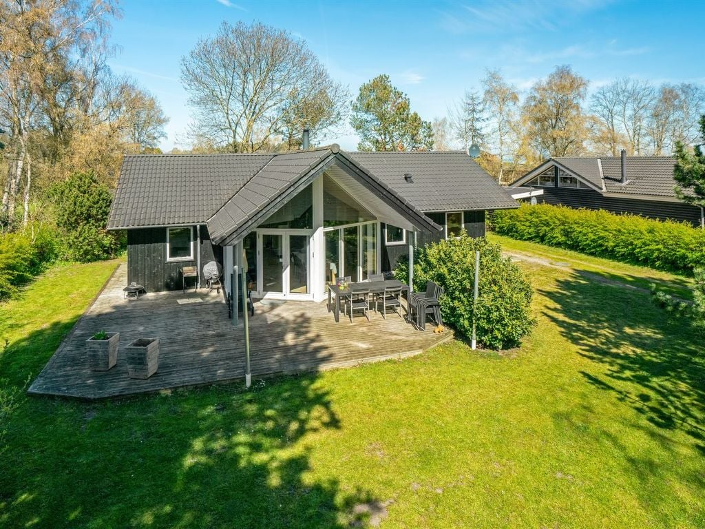 "Maira" - 150m from the sea | Boeken bij Flickmyhouse