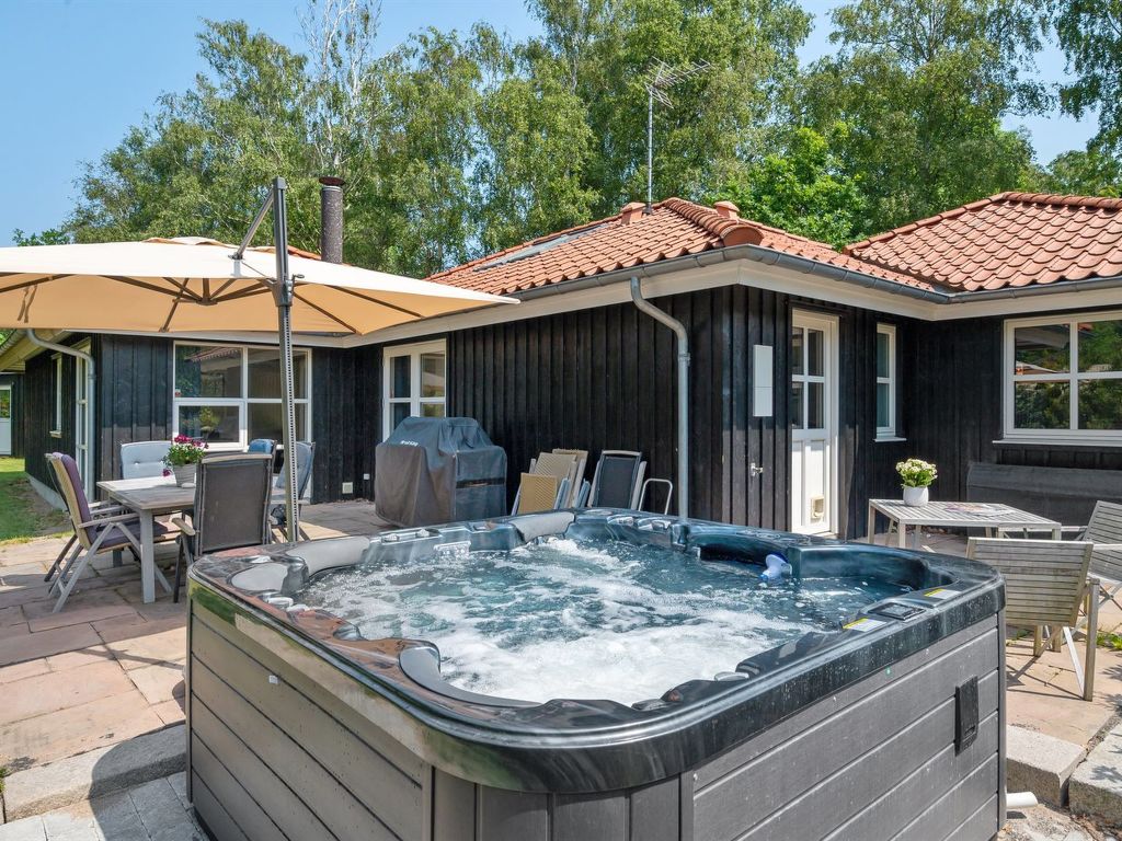 "Elline" - 450m from the sea | Boeken bij Flickmyhouse