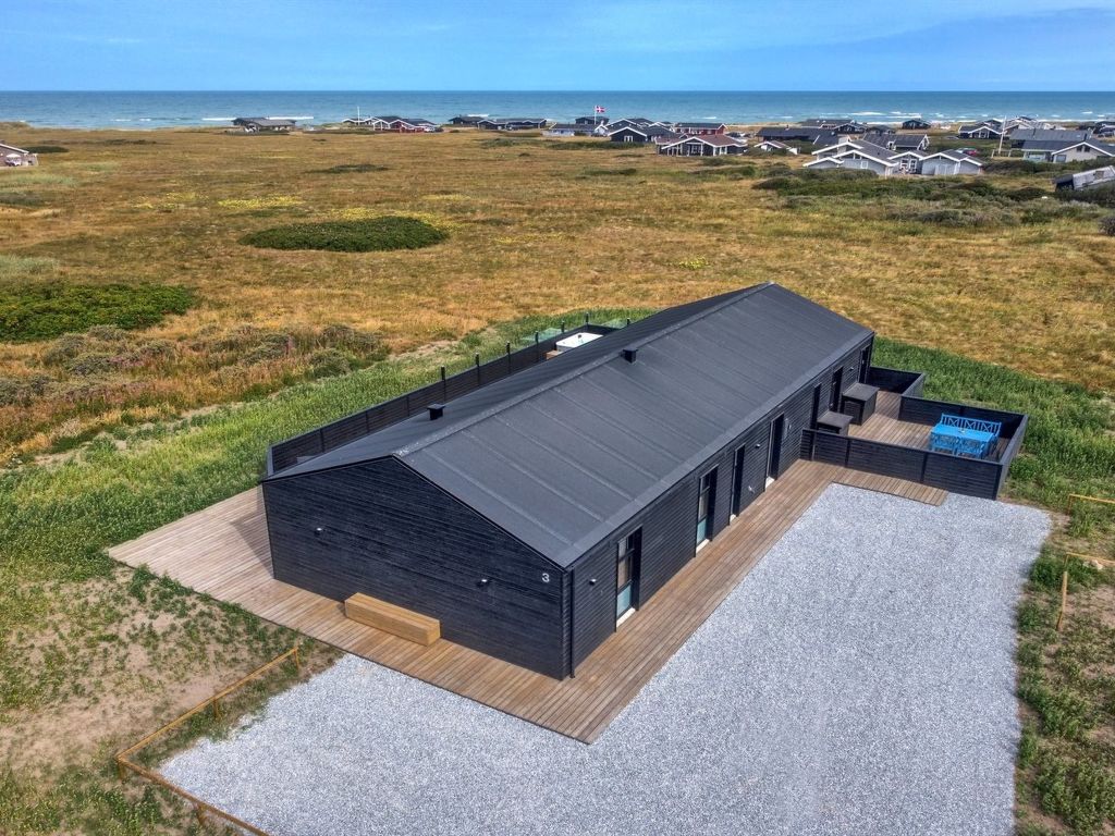 "Heilo" - 300m from the sea | Boeken bij Flickmyhouse