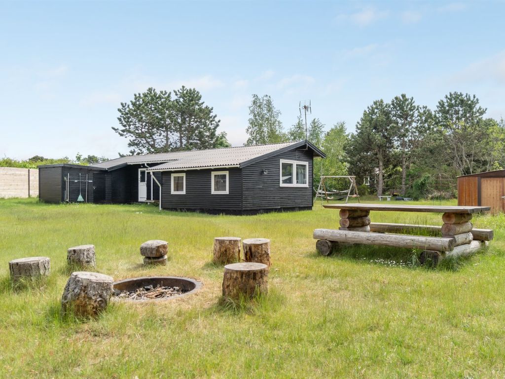 "Ludvika" - 350m from the sea | Boeken bij Flickmyhouse