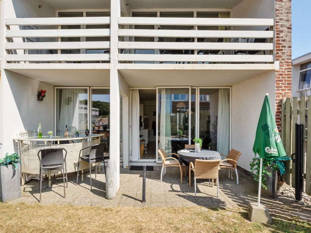 "Marketta" - 250m from the sea | Boeken bij Flickmyhouse