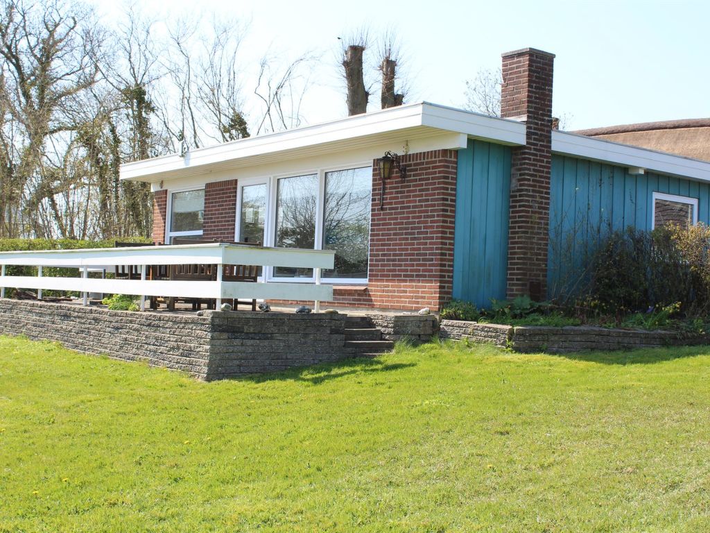 "Tekla" - 70m to the inlet | Boeken bij Flickmyhouse