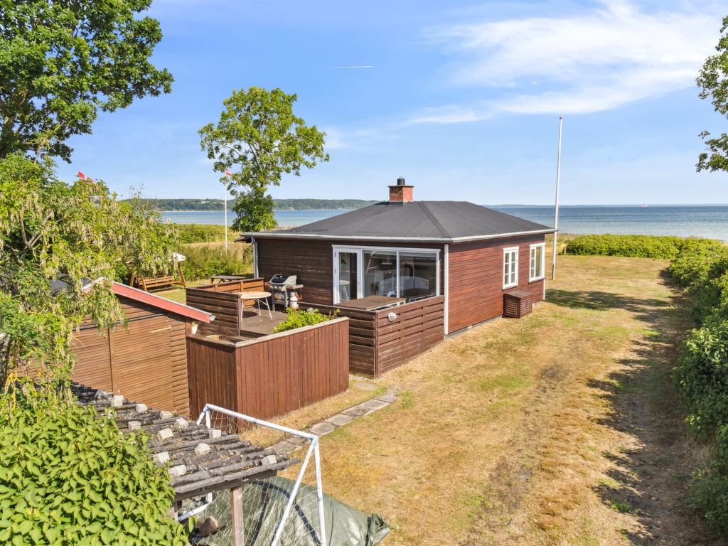 "Mirkka" - 50m from the sea | Boeken bij Flickmyhouse