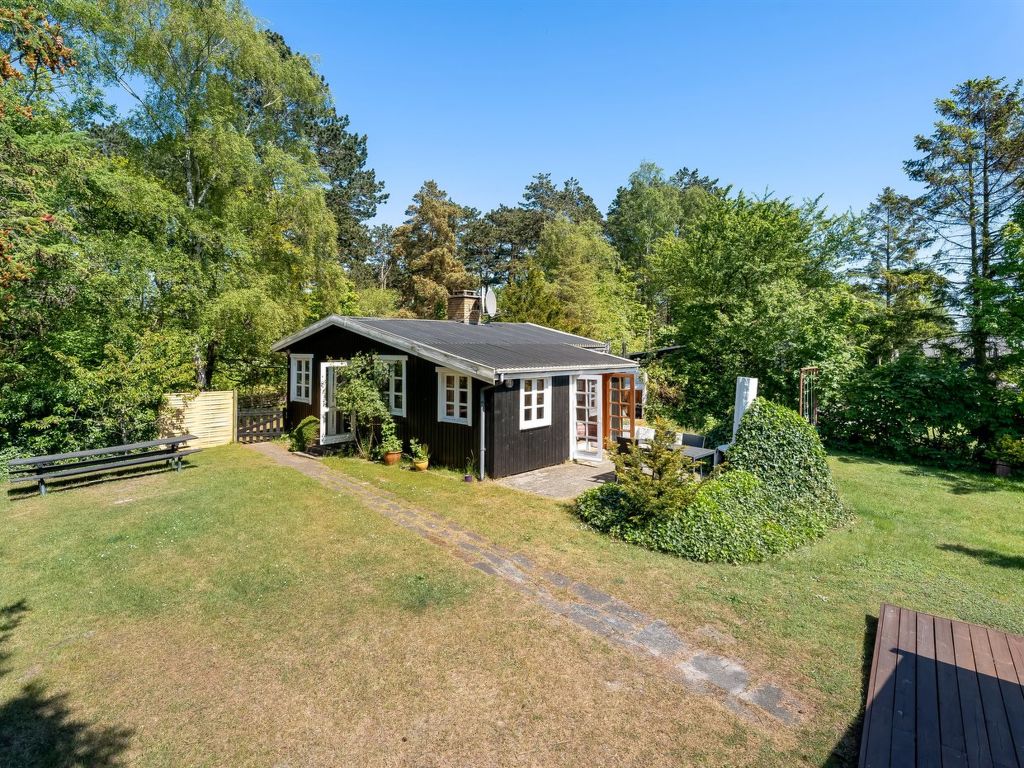 "Carly" - 100m from the sea | Boeken bij Flickmyhouse