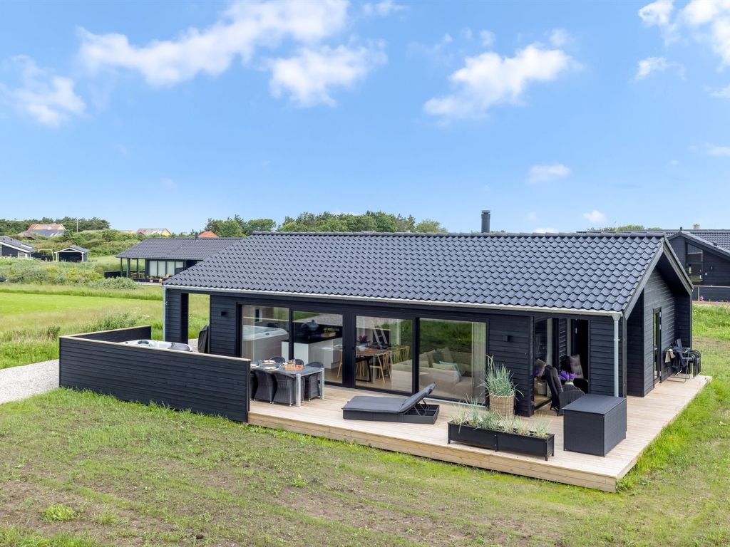 "Ata" - 400m from the sea | Boeken bij Flickmyhouse