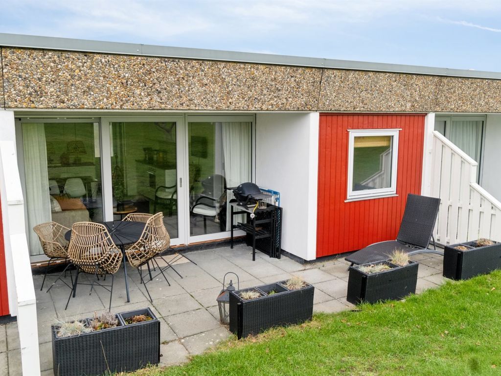 "Jesper" - 350m from the sea | Boeken bij Flickmyhouse