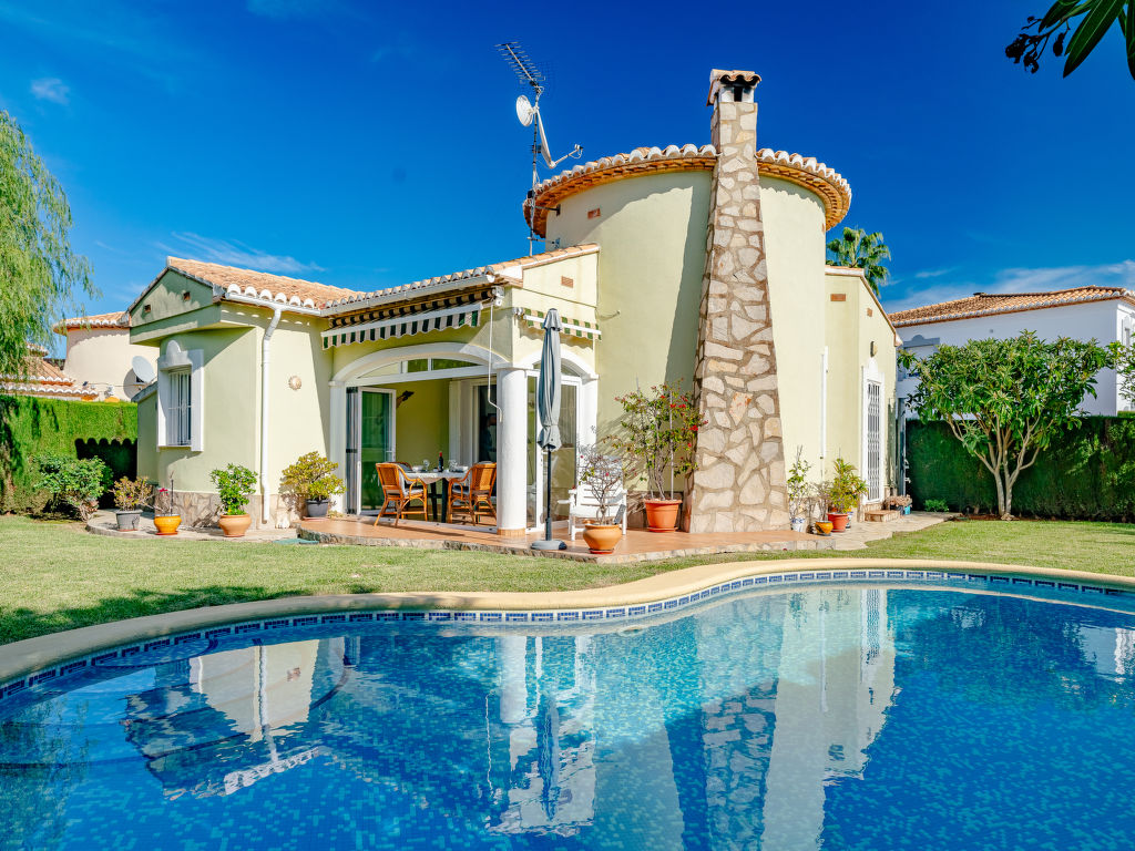 Maison Xoriguer | Boeken bij Flickmyhouse