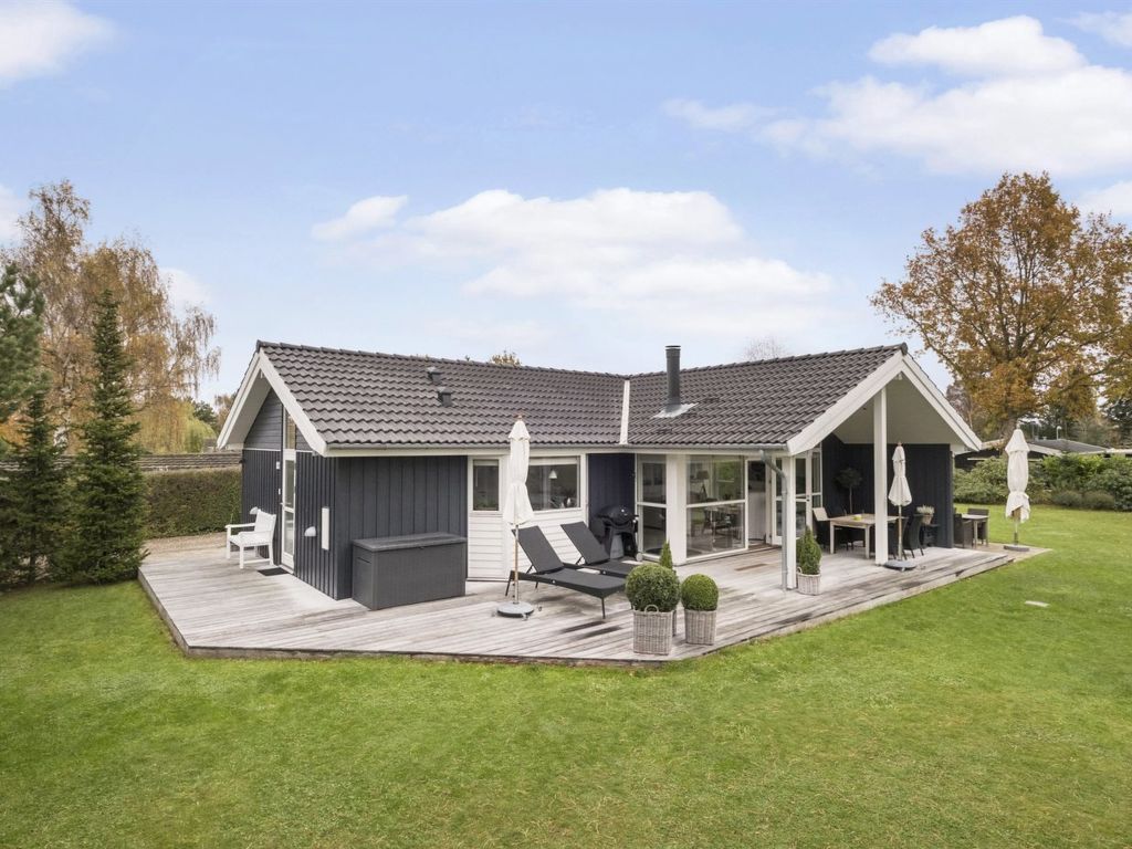 "Enken" - 750m from the sea | Boeken bij Flickmyhouse