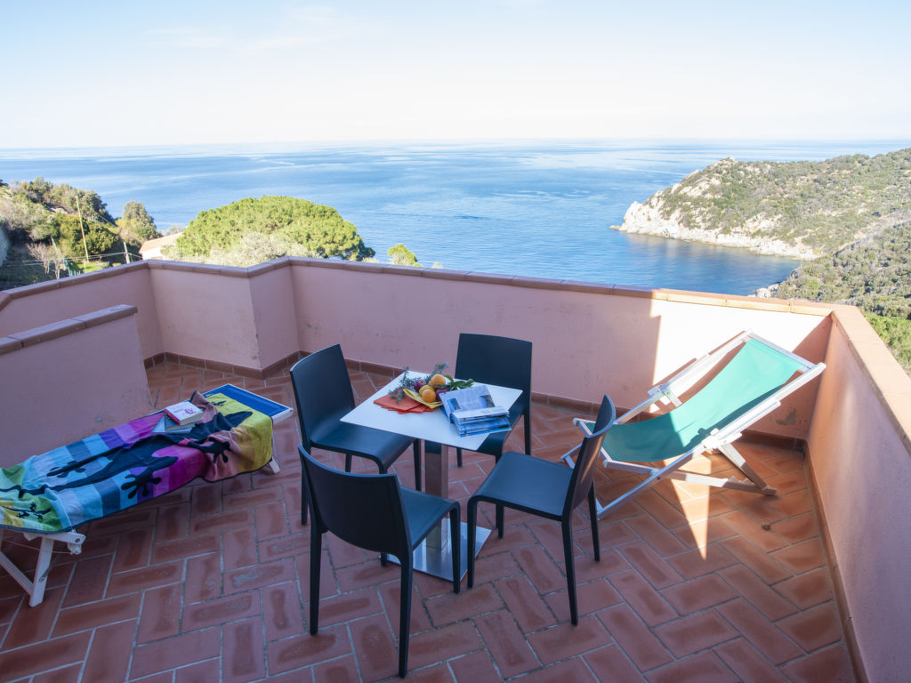 Borgo Patresi | Boeken bij Flickmyhouse