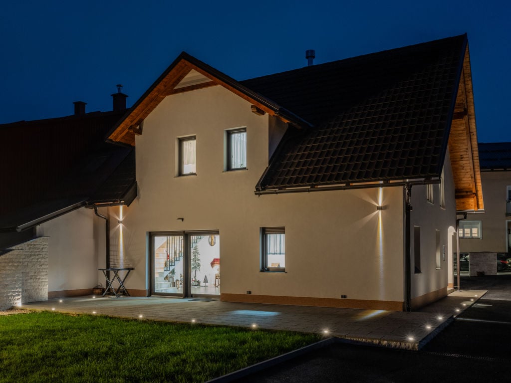 Holiday House Arni | Boeken bij Flickmyhouse