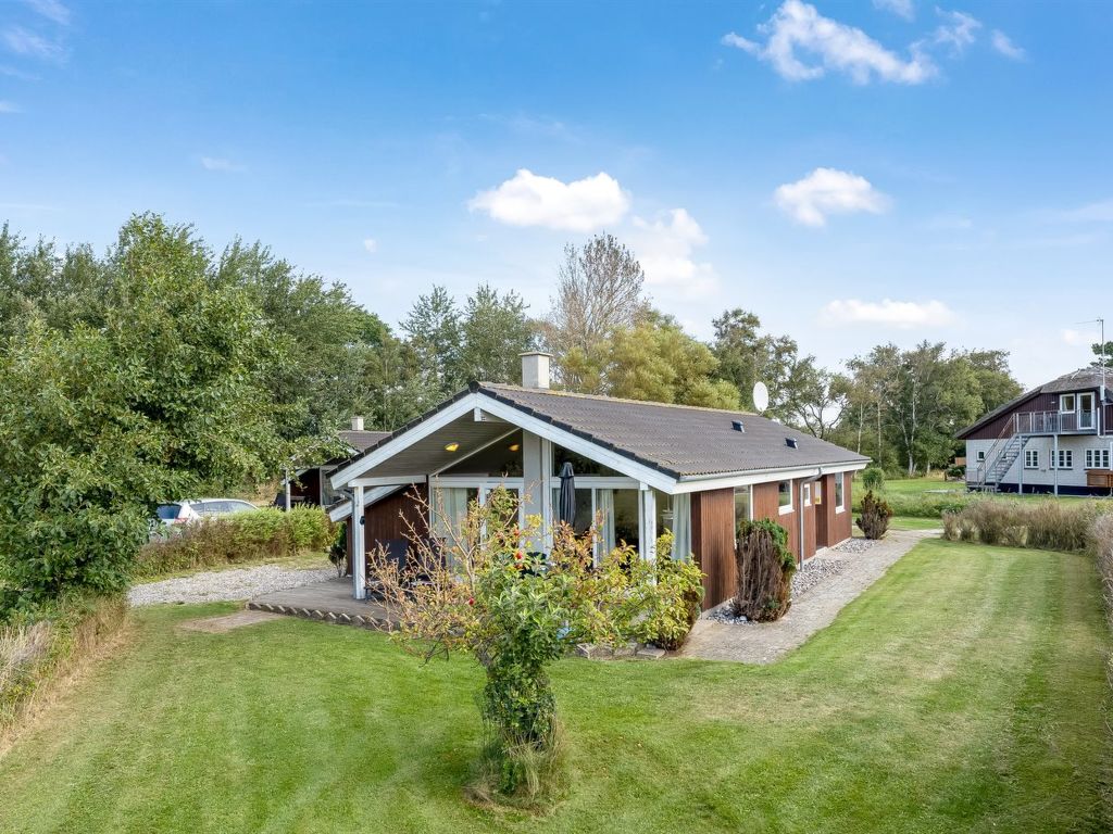 "Vincent" - 25m from the sea | Boeken bij Flickmyhouse