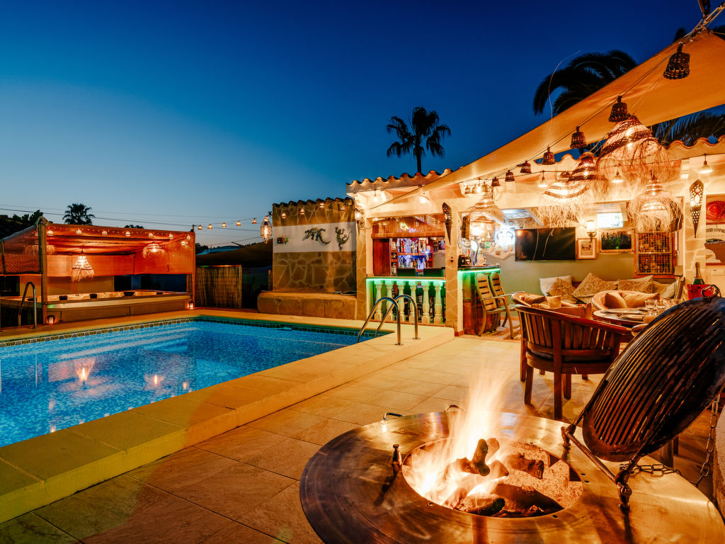 Villa Cristina | Boeken bij Flickmyhouse