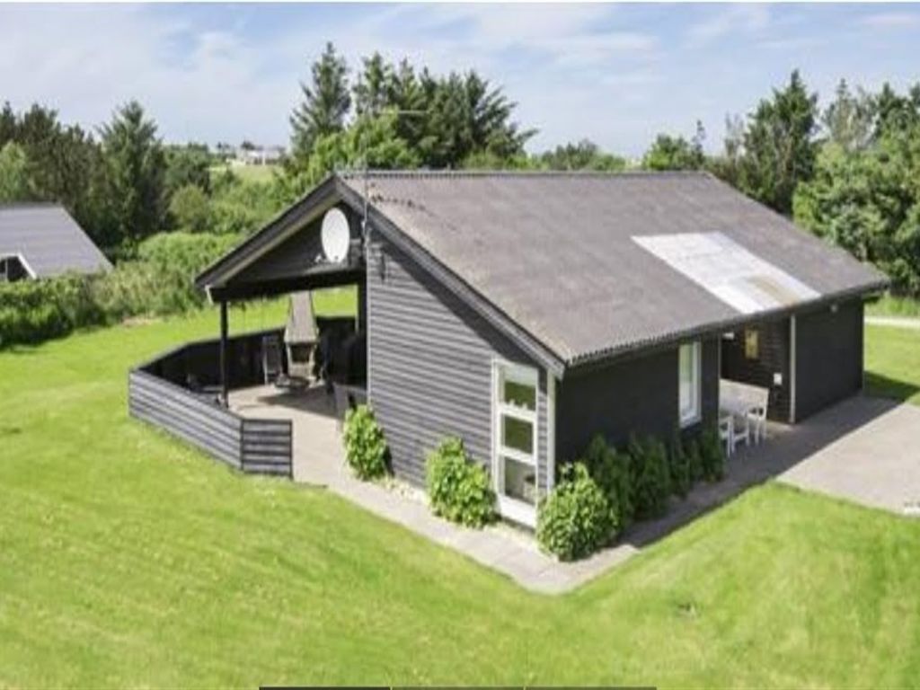 "Birla" - 900m from the sea | Boeken bij Flickmyhouse