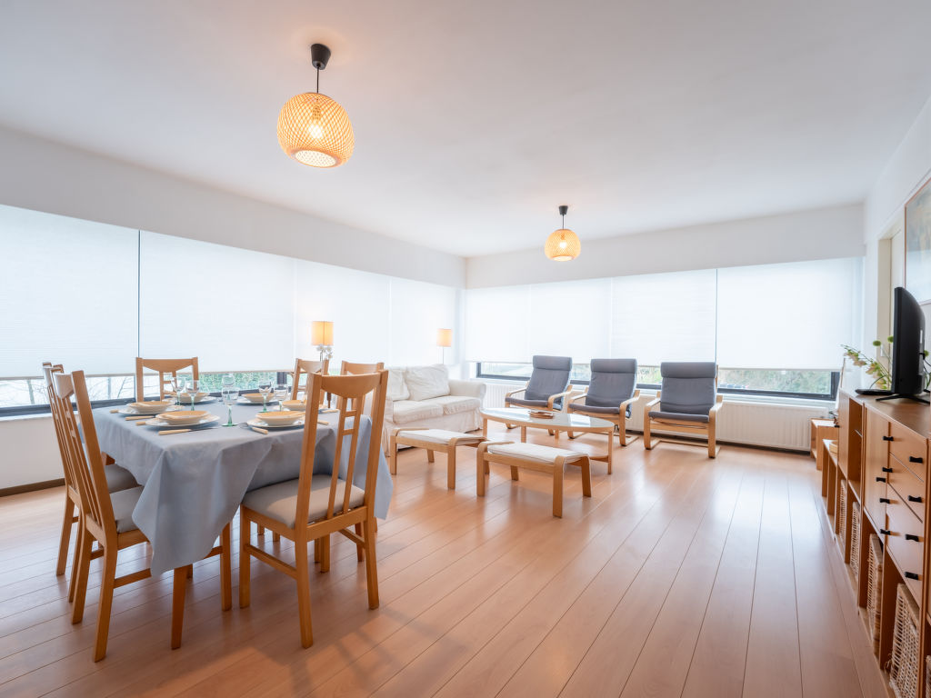 Du Coq à l'Haan bright appartment | Boeken bij Flickmyhouse