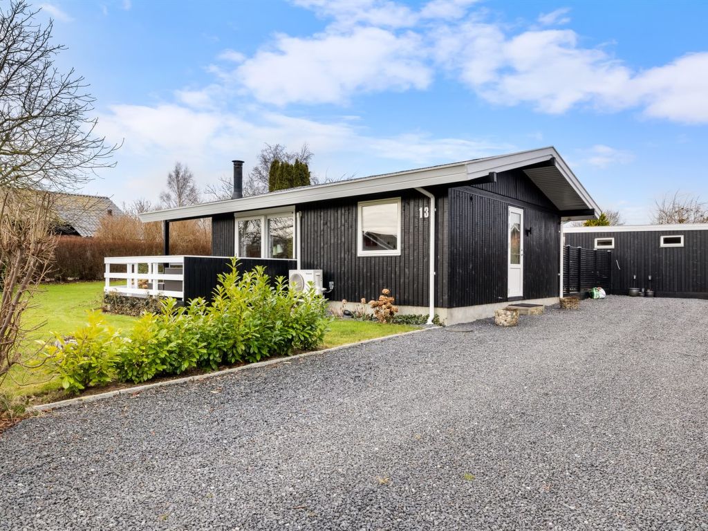 "Bjart" - 150m from the sea | Boeken bij Flickmyhouse