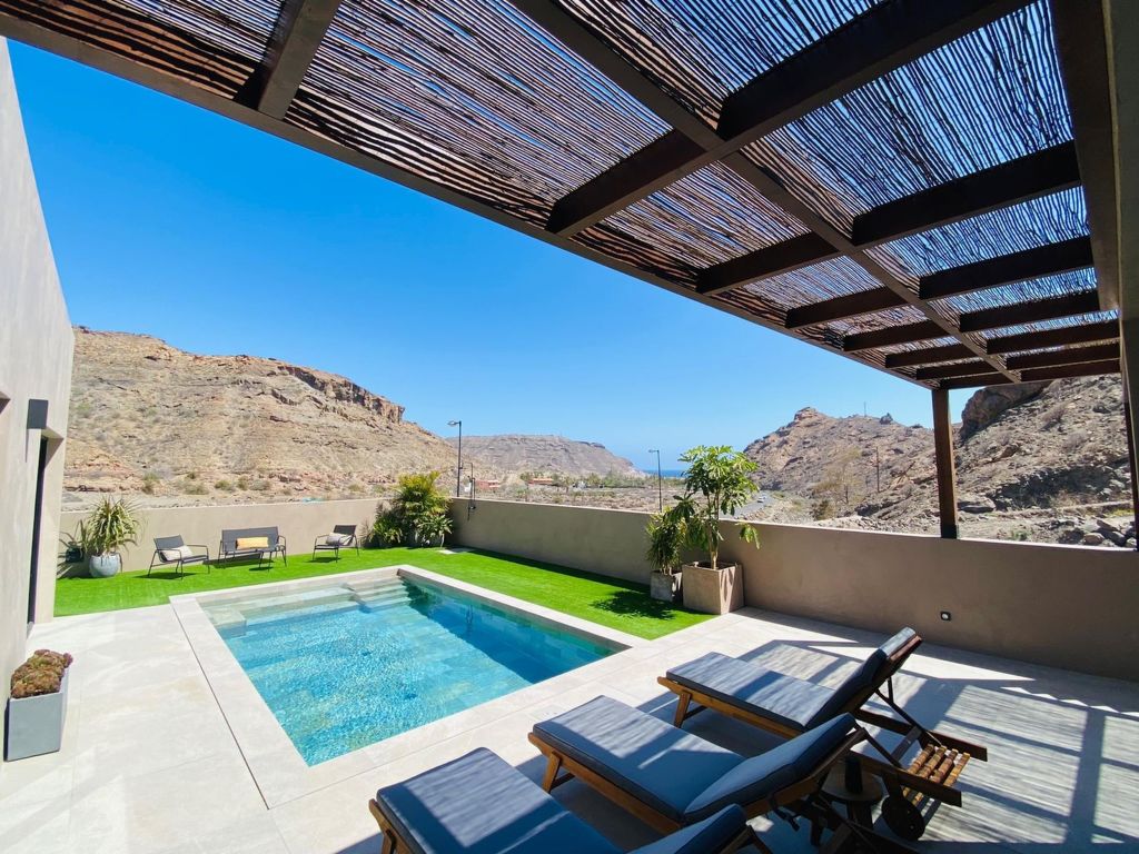 Almadies Tauro | Boeken bij Flickmyhouse