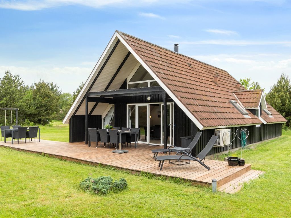 "Rinja" - 2.7km from the sea | Boeken bij Flickmyhouse
