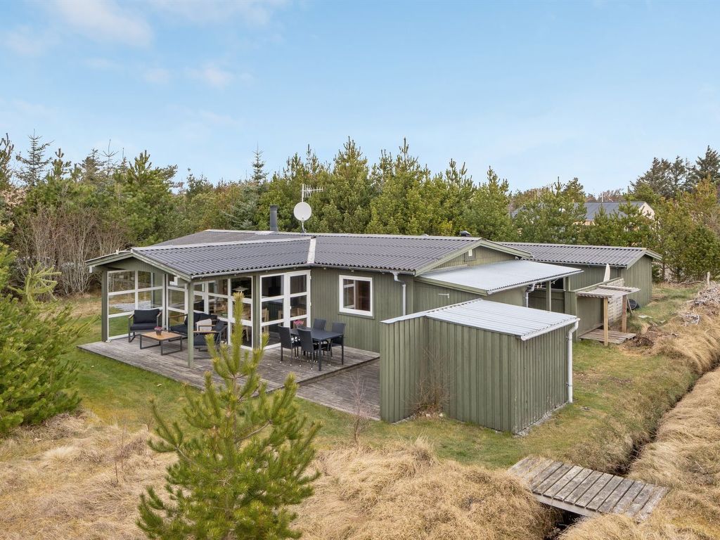 "Asmir" - 1.1km from the sea | Boeken bij Flickmyhouse