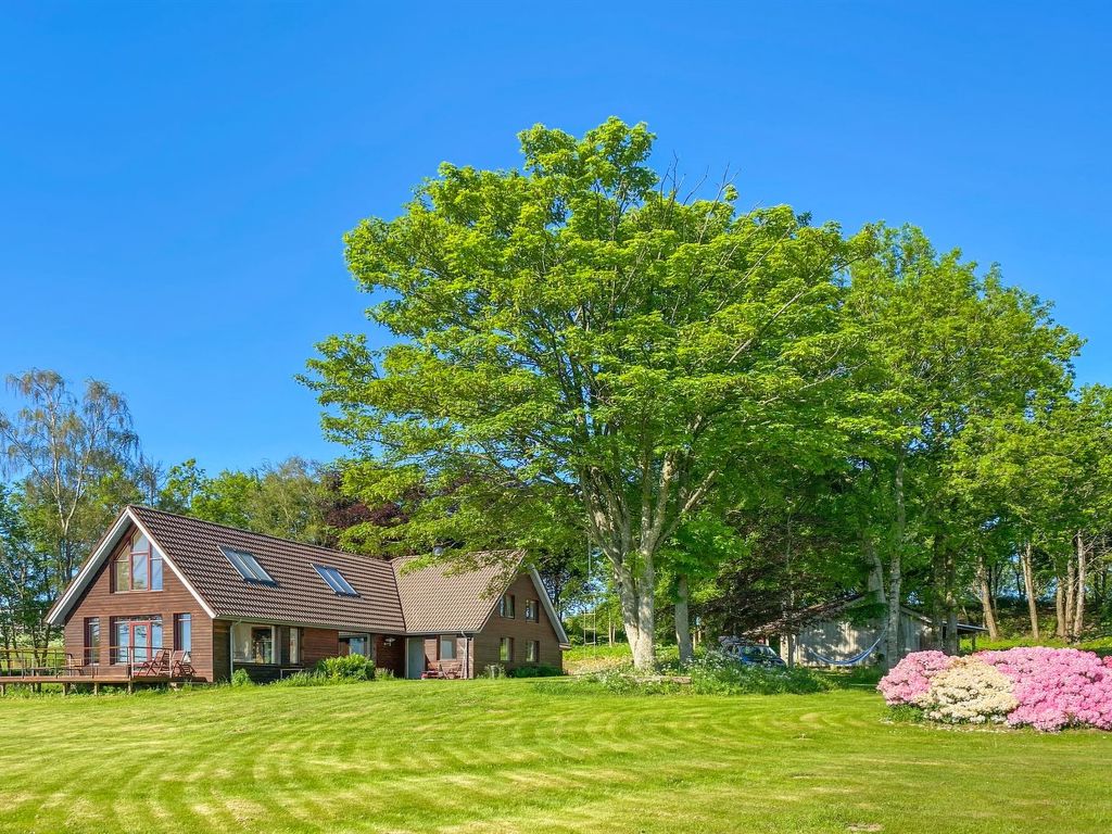 "Nella" - 1.2km from the sea | Boeken bij Flickmyhouse