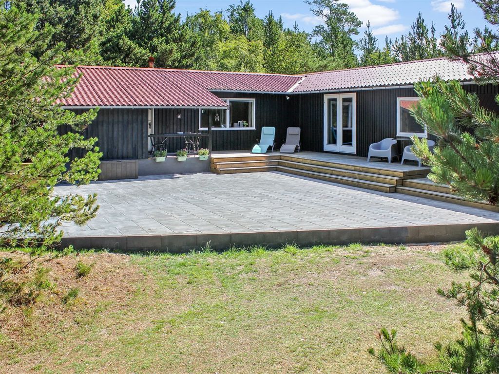 "Gorm" - 300m from the sea | Boeken bij Flickmyhouse