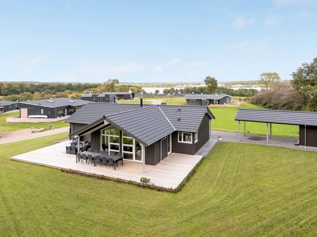 "Rathulf" - 500m from the sea | Boeken bij Flickmyhouse