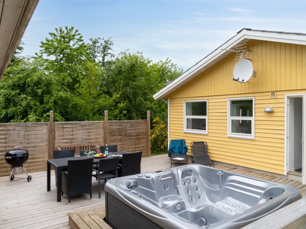 "Barth" - 950m from the sea | Boeken bij Flickmyhouse